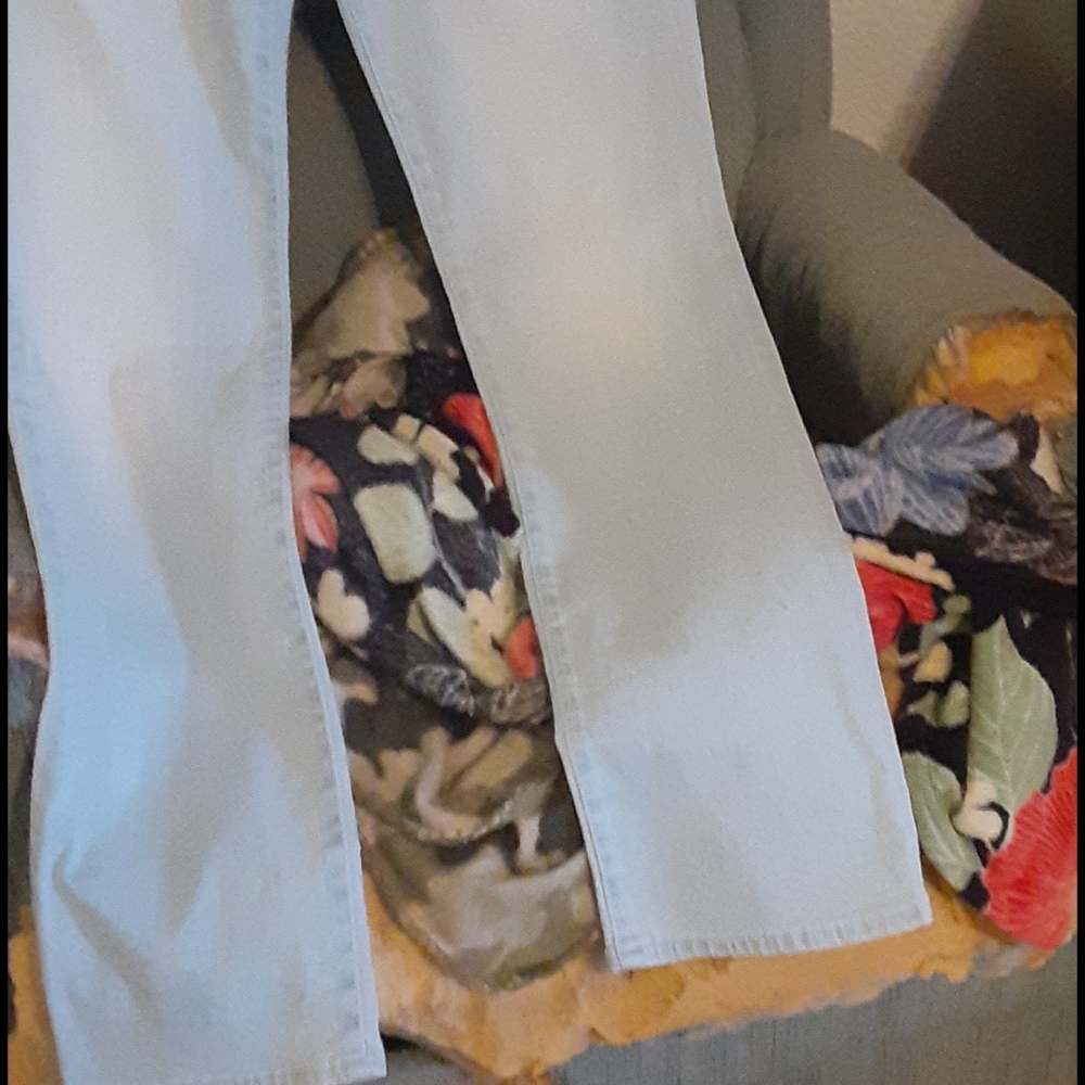Jeans - Picture 3 of 3